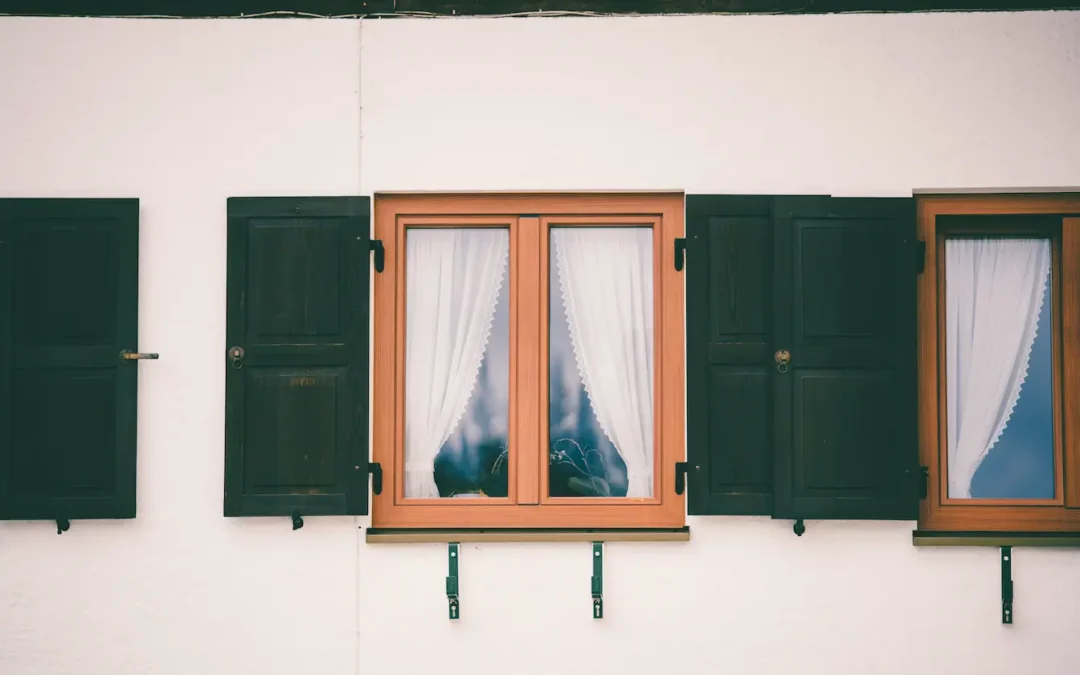 Ventanas de madera o aluminio: comparativa técnica para proyectos de edificación